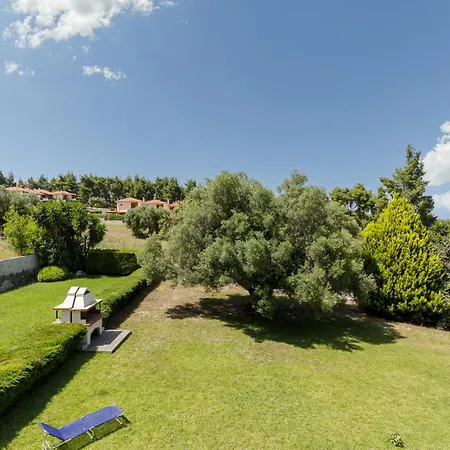 Xenia With Seaview & Private Garden By Halu! Willa Paliouri